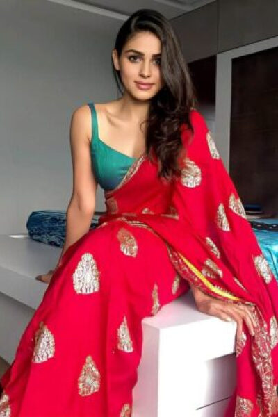 Escort Services Aliganj